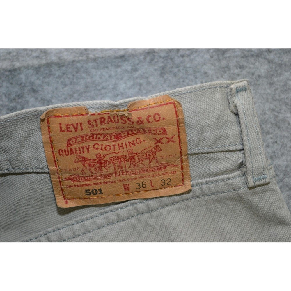 VTG Levis 501 Jeans Mens 36x32 Beige Denim Button Fly Straight Made USA 501-0694